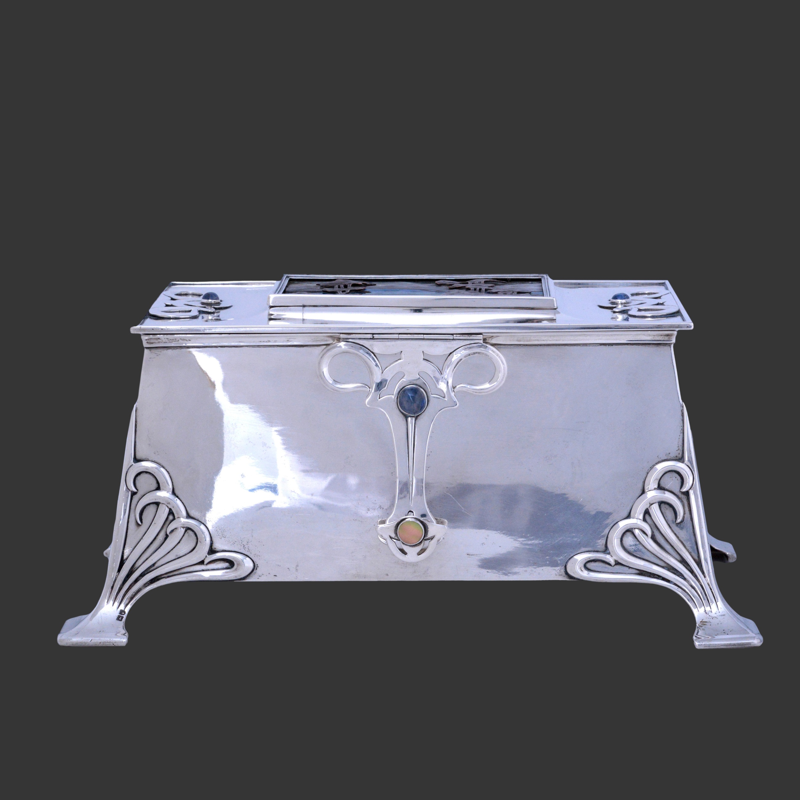 An exceptional Kate Harris silver, enamel and stone set casket - Image 4