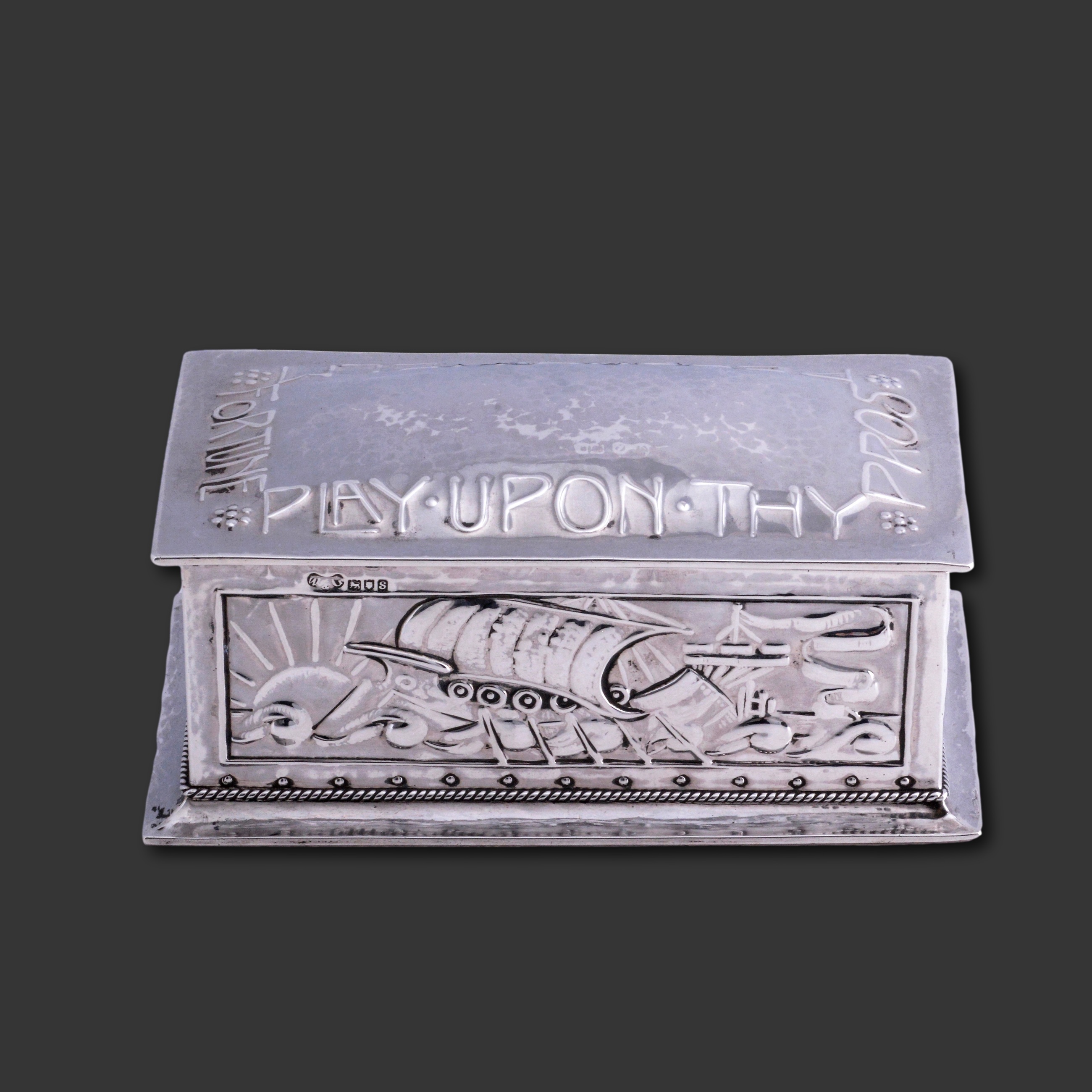 An A E Jones silver arts and crafts casket - Image 2