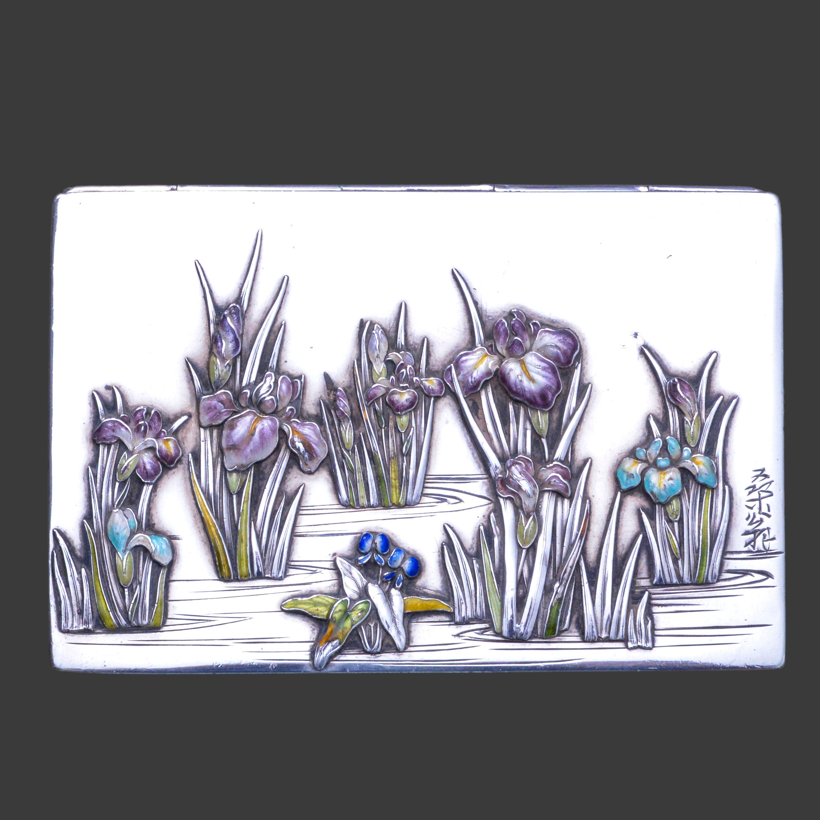 An outstanding silver and enamel Japanese Meiji signed box - Image 2