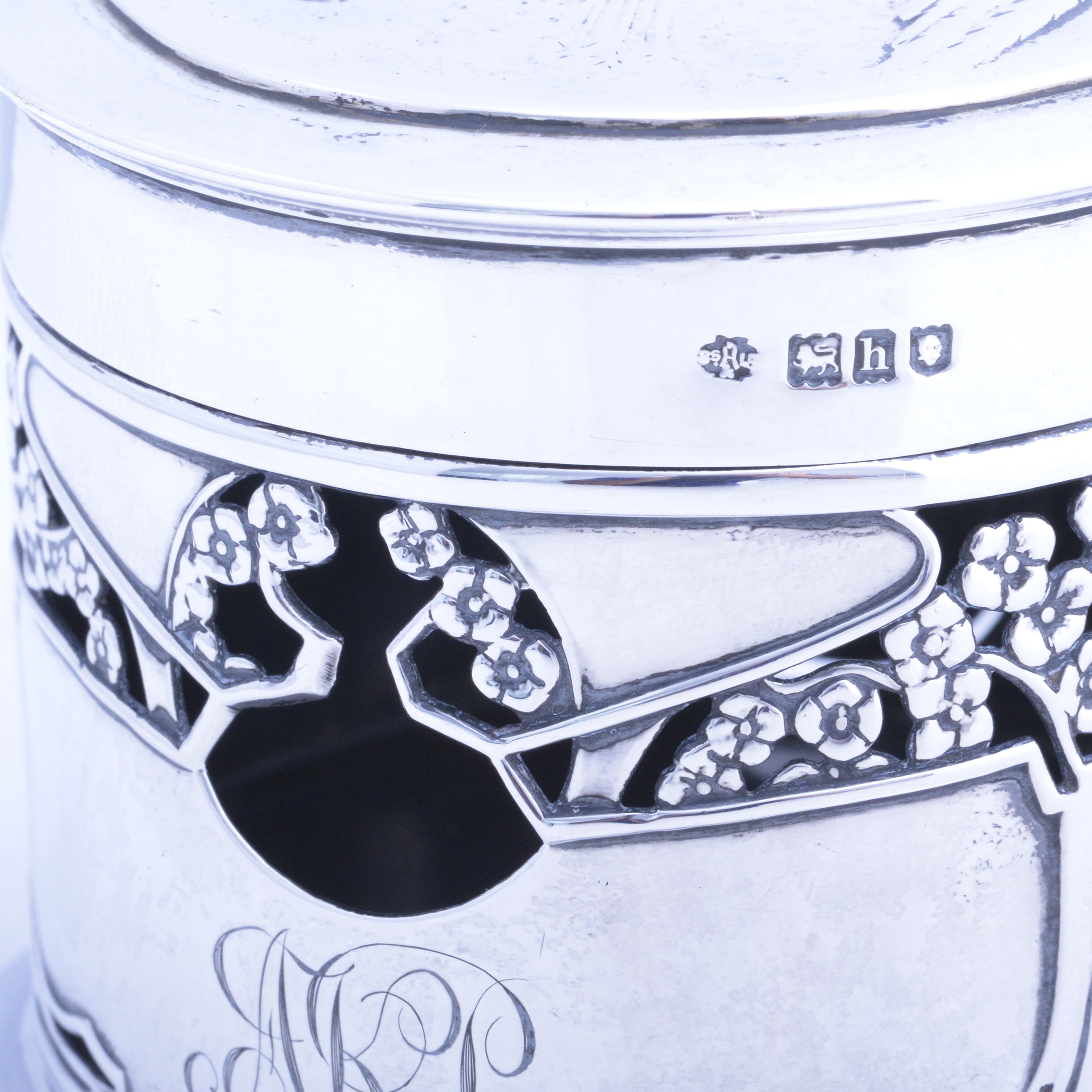 A Kate Harris art nouveau silver string box - Image 4