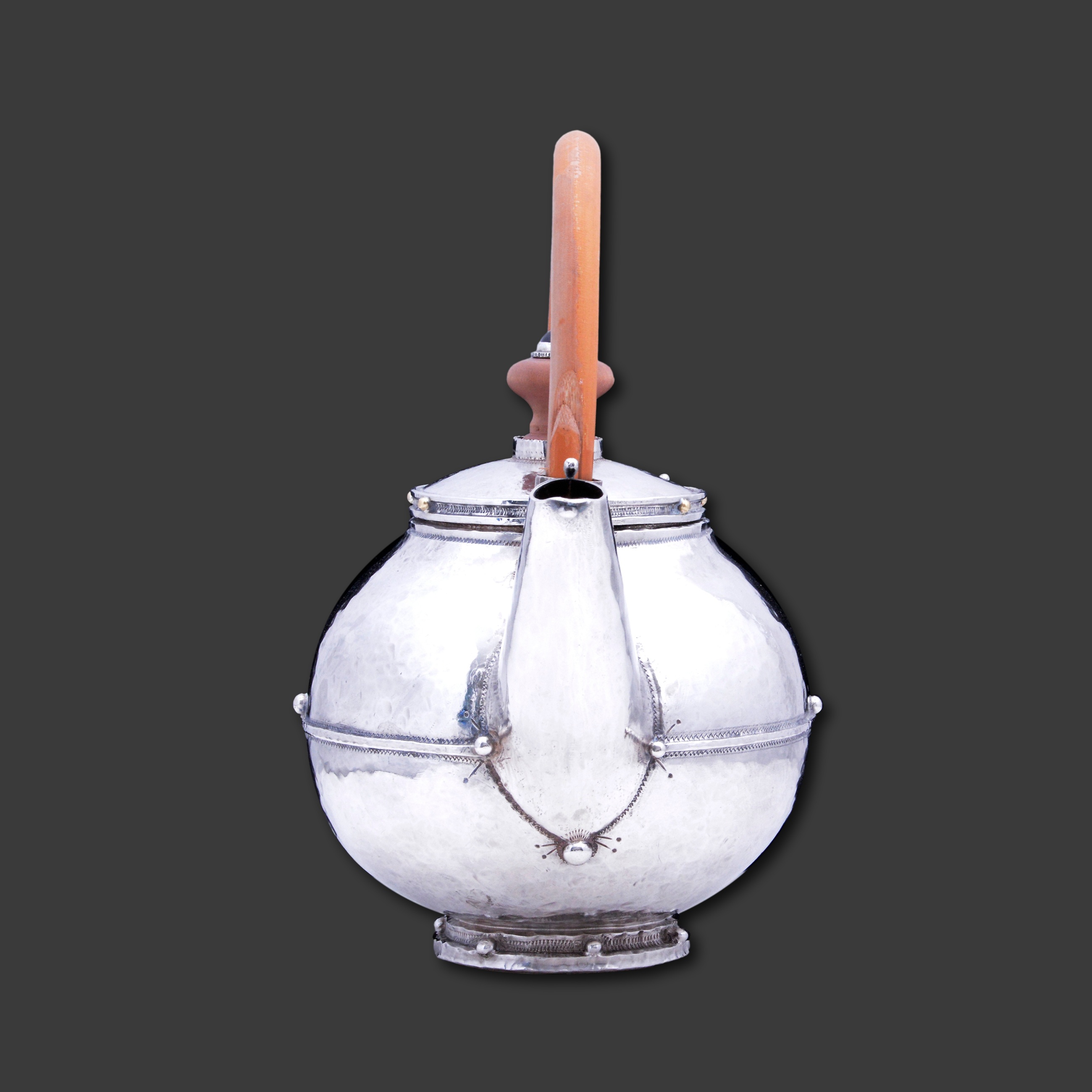 A Michael Allen Bolton silver teapot - Image 4
